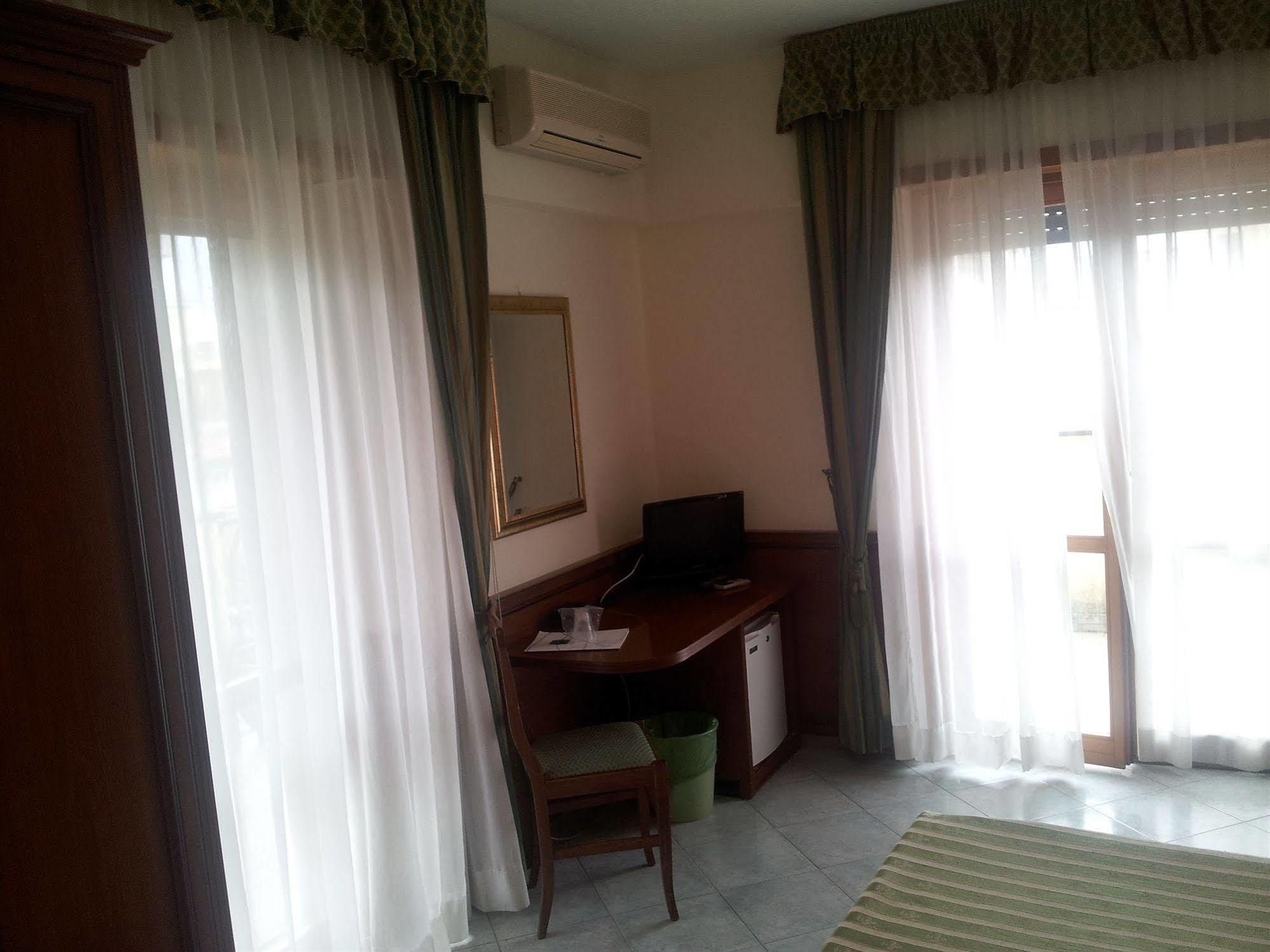 Hotel Octavia روما المظهر الخارجي الصورة