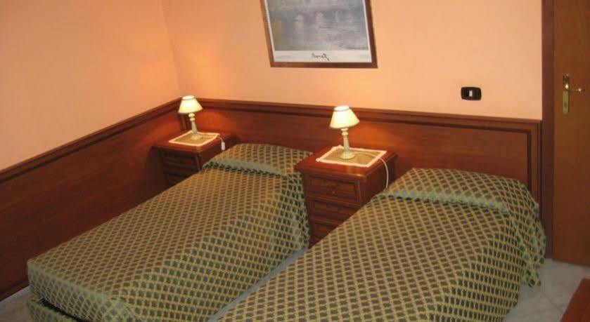 Hotel Octavia روما المظهر الخارجي الصورة